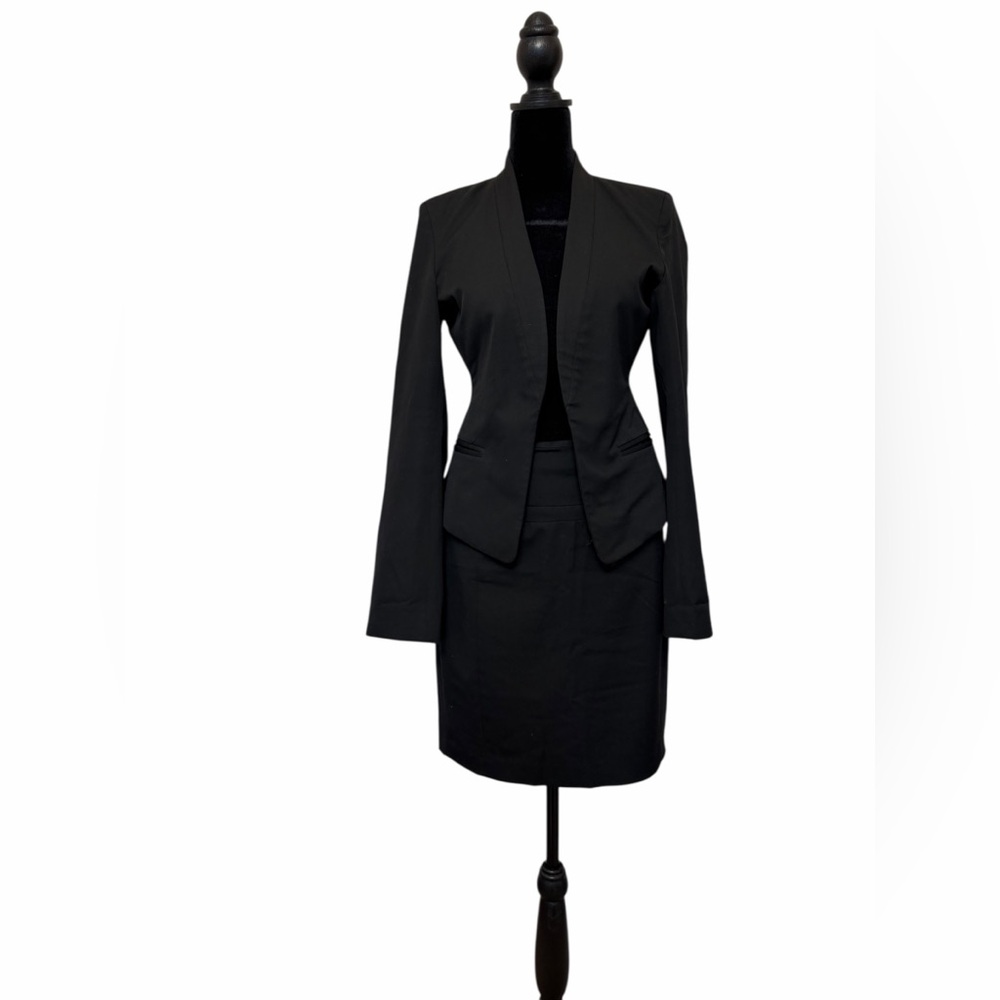 2 piece Suit Express Women's Black Blazer, skirt